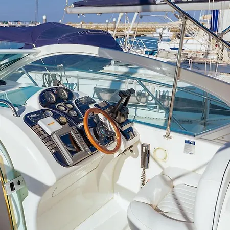 Luxuoso Barco - Parque Nacoes Botel
