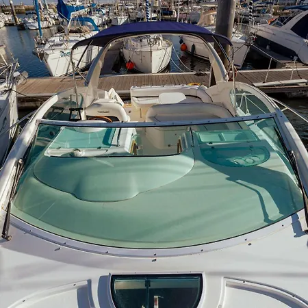 Botel Luxuoso Barco - Parque Nacoes